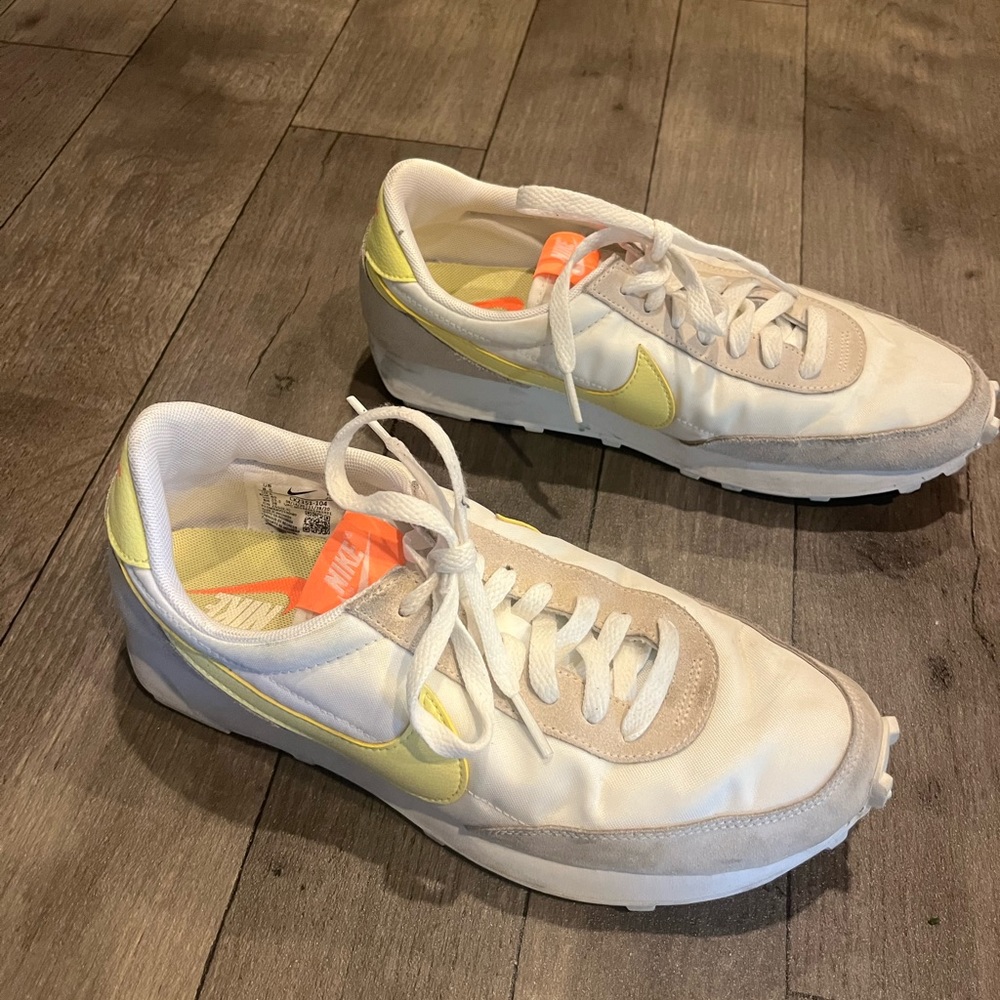 Nike women’s shoes